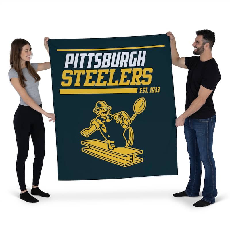 NFL Pittsburgh Steelers 40 YD Dash Legacy Wall Hanging - 50"x60"