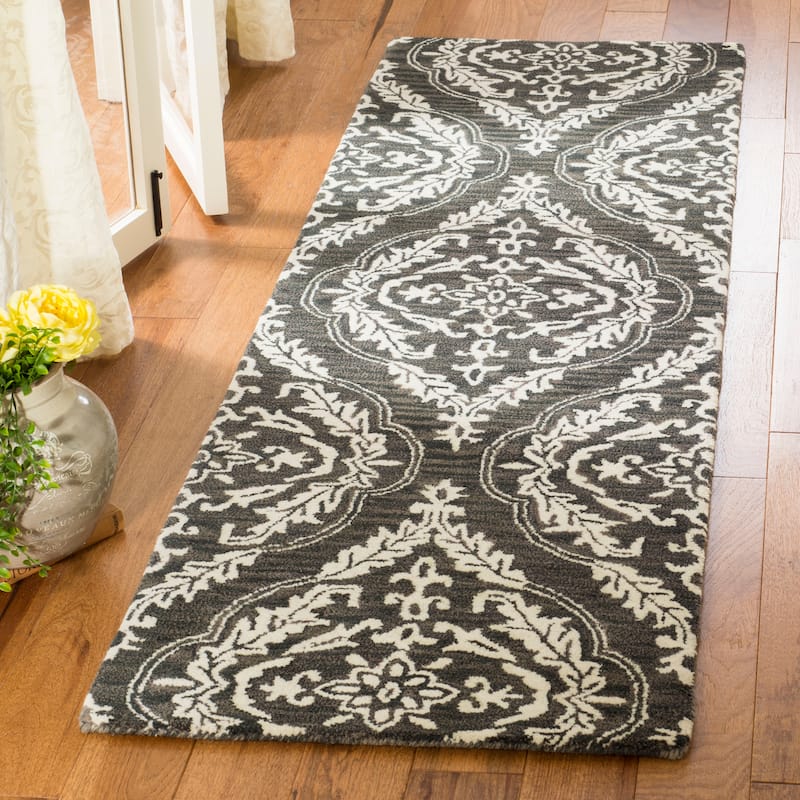 SAFAVIEH Handmade Blossom Iwona Modern Floral Wool Rug - 2'3" x 8' Runner - Charcoal/Ivory