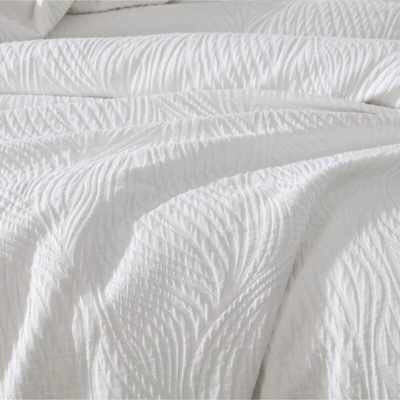 Riverbrook Home Walsh Matelasse 3 Piece Comforter Set White