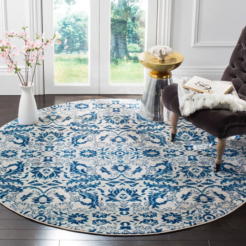 SAFAVIEH Evoke Krijna Vintage Damask Rug - 6'7" Round - Ivory/Blue