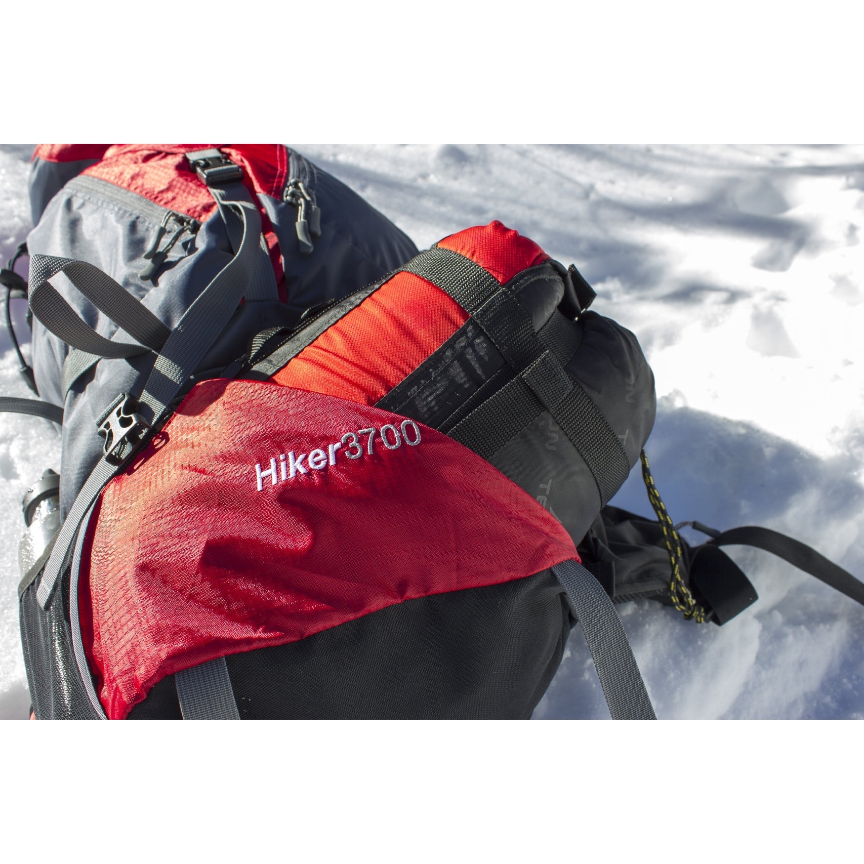 Hiker 3700 Ultralight Internal Frame Backpack Down Sleeping Bag