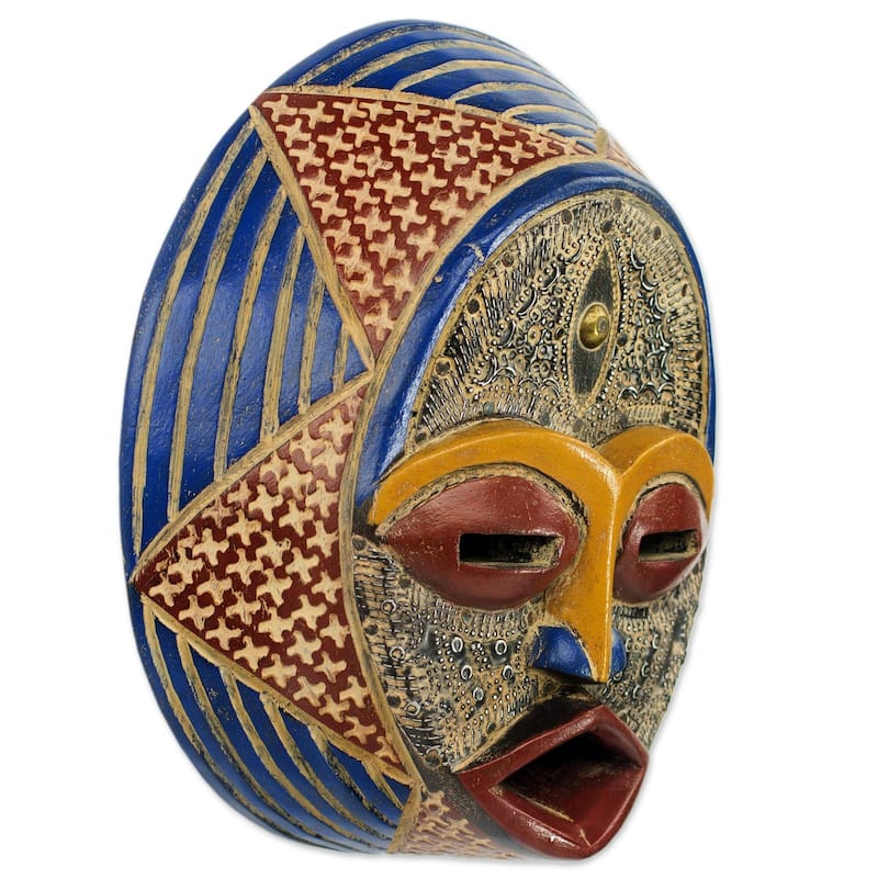 Handmade Kafuinam Wood Mask (Ghana)