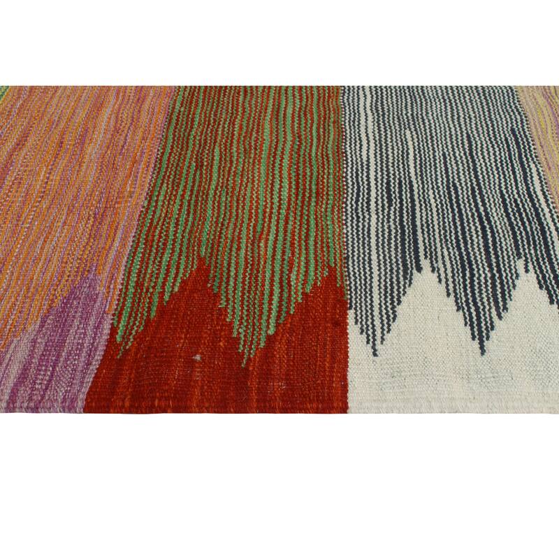 Modern Flatweave Maisie Green/Red Rug - 5'9" x 8'3"
