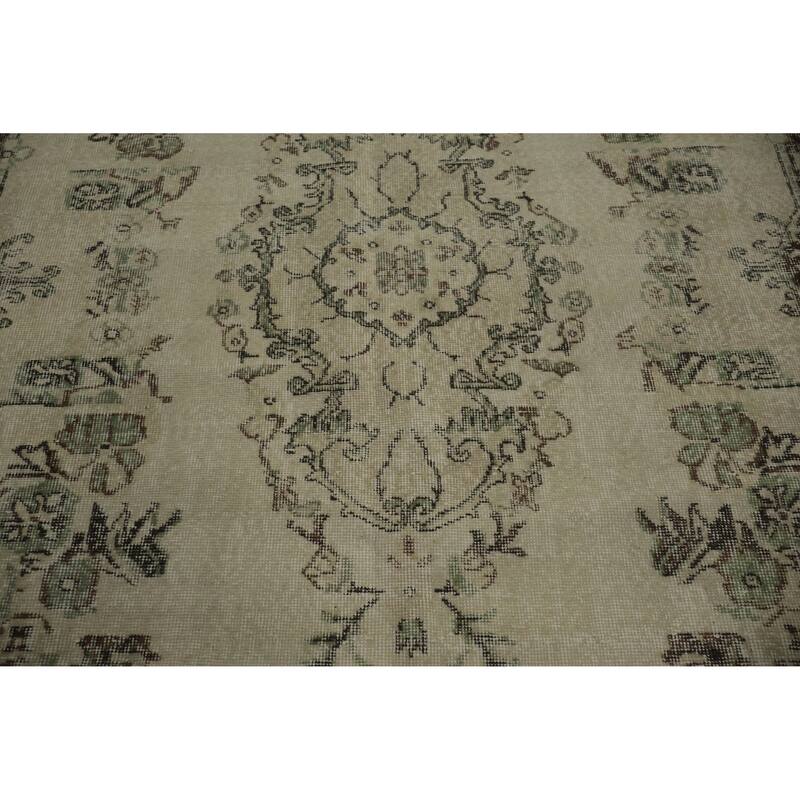Hand Knotted Oriental 100% Wool Carpet Transitional Floral Beige & Ivories Anatolian Area Rug - 9' 11'' X 6' 2''