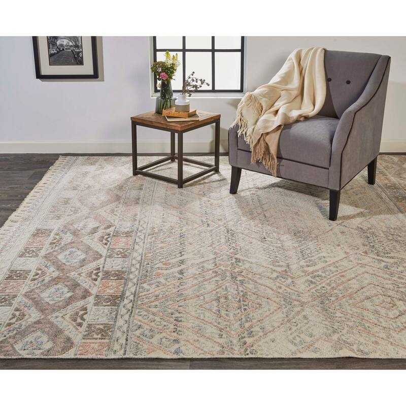 Grand Bazaar Eckhart Hand Knotted Diamond Transitional Area Rug