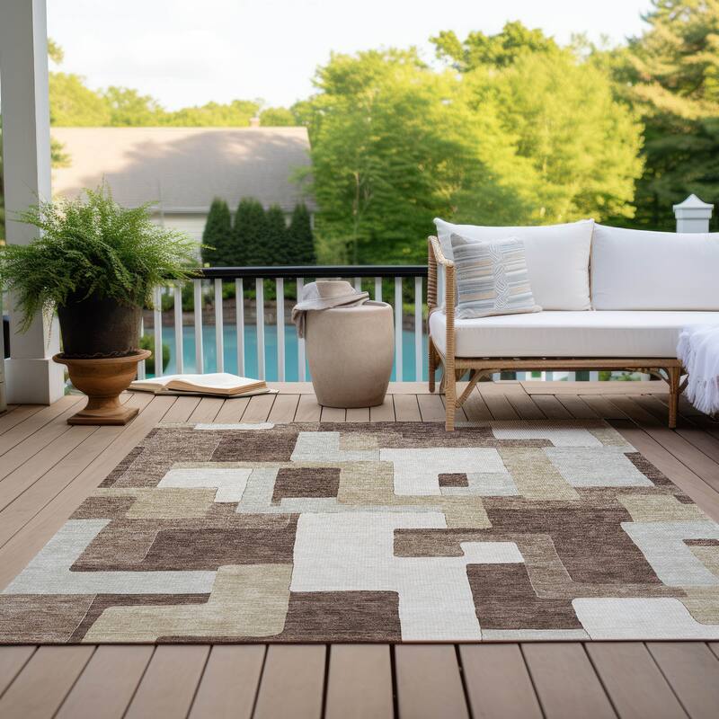 Machine Washable Indoor/ Outdoor Contempoary Blocks Chantille Rug