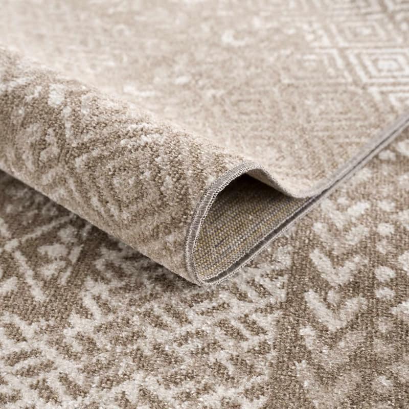 Hauteloom Caditaan Living Room, Bedroom Machine Washable Area Rug - Dark Red, Peach, Cream - 5'3" x 7' - 5'3" x 7'