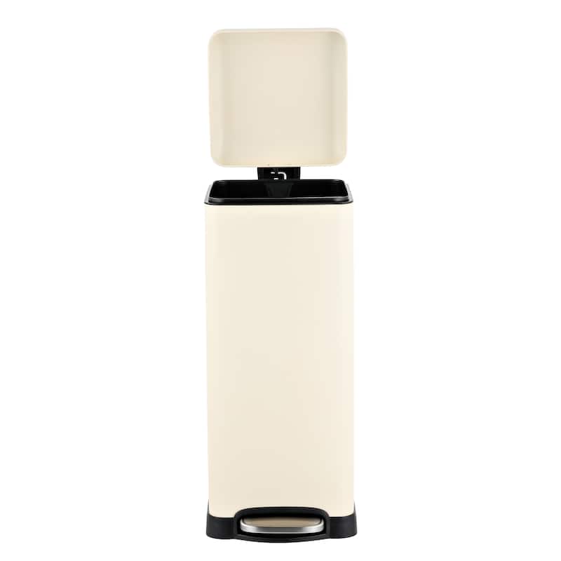 happimess Betty Retro 8-Gallon Step-Open Trash Can