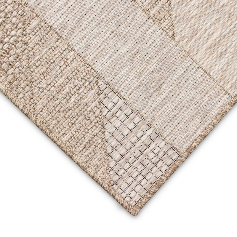 Liora Manne Orly Angles Indoor/Outdoor Rug