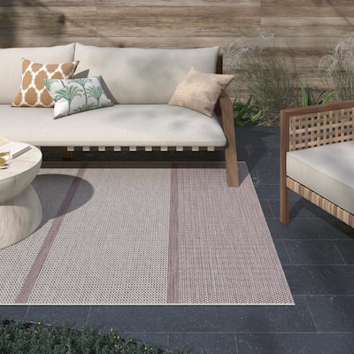 Indoor / Outdoor Polypropylene Area Rug 8x10 - 9'3" x 12'3"