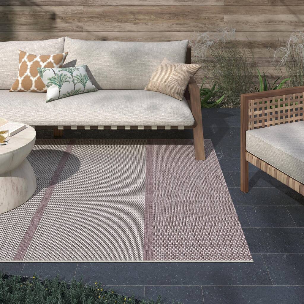 Indoor / Outdoor Polypropylene Area Rug 8x10 - 9'3" x 12'3"