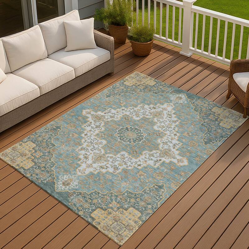 Machine Washable Indoor/ Outdoor Traditional Karachy Chantille Rug