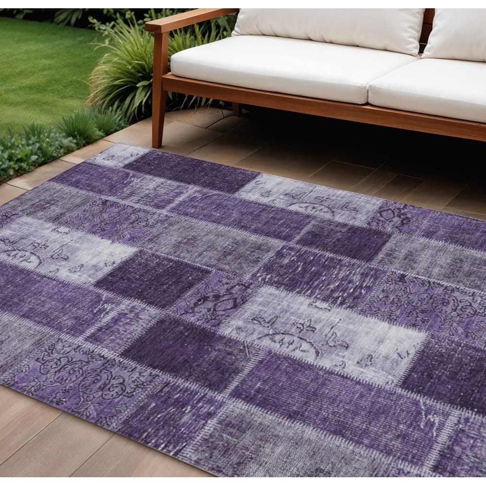 HomeRoots Patchwork Traditional Rectangle Outdoor Rug