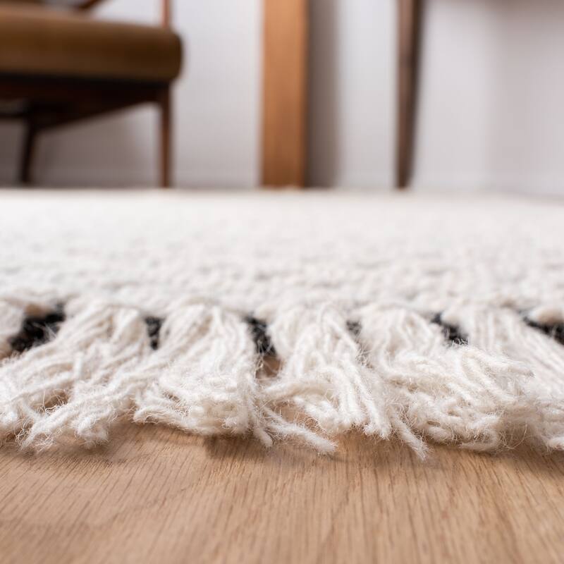 SAFAVIEH Handmade Natura Cannelle Stripe Wool Rug