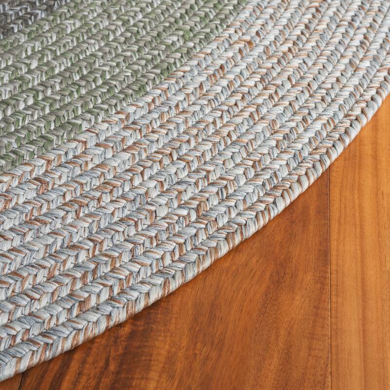 SAFAVIEH Handmade Braided Ecenur Indoor/Outdoor Machine Washable Rug
