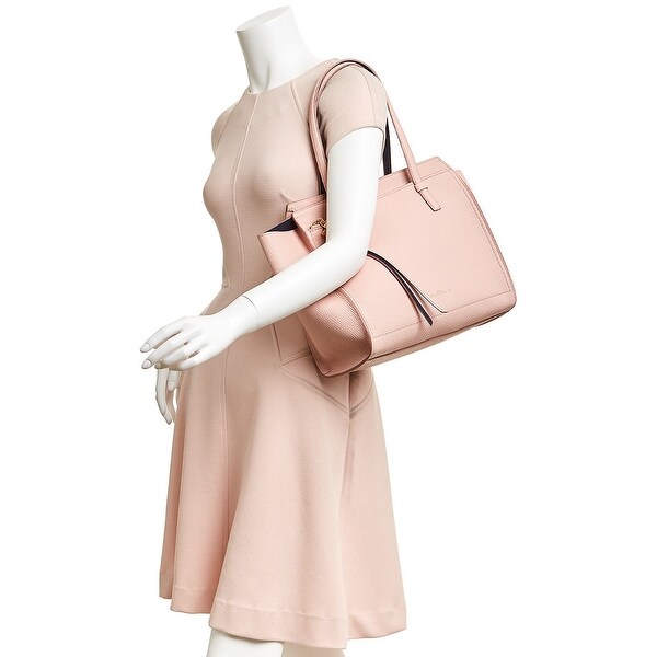 salvatore ferragamo amy medium leather tote