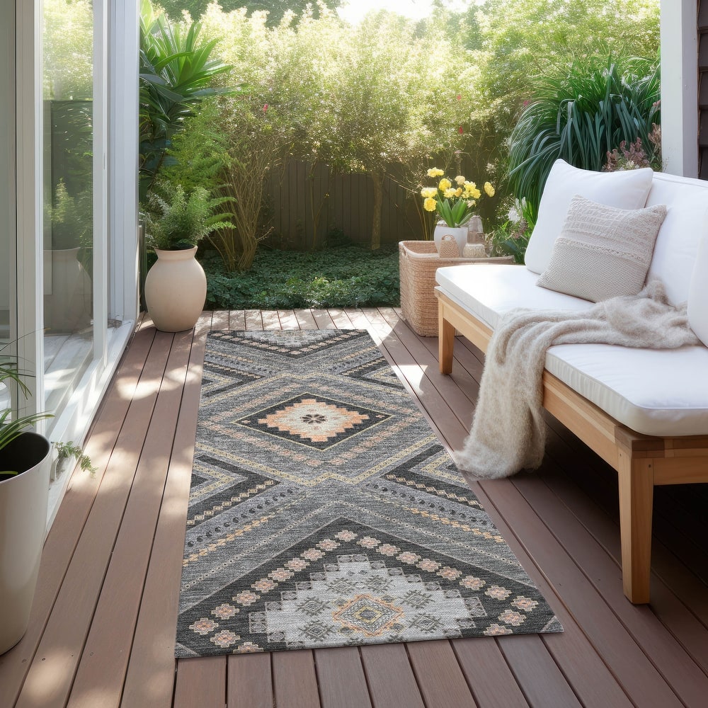 Machine Washable Indoor/ Outdoor Global Boho Chantille Rug