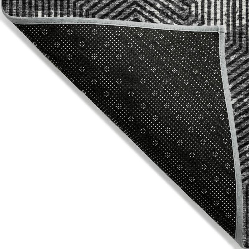 HomeRoots Geometric Transitional Rectangle Outdoor Rug