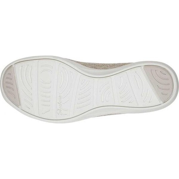 arya in the stars skechers
