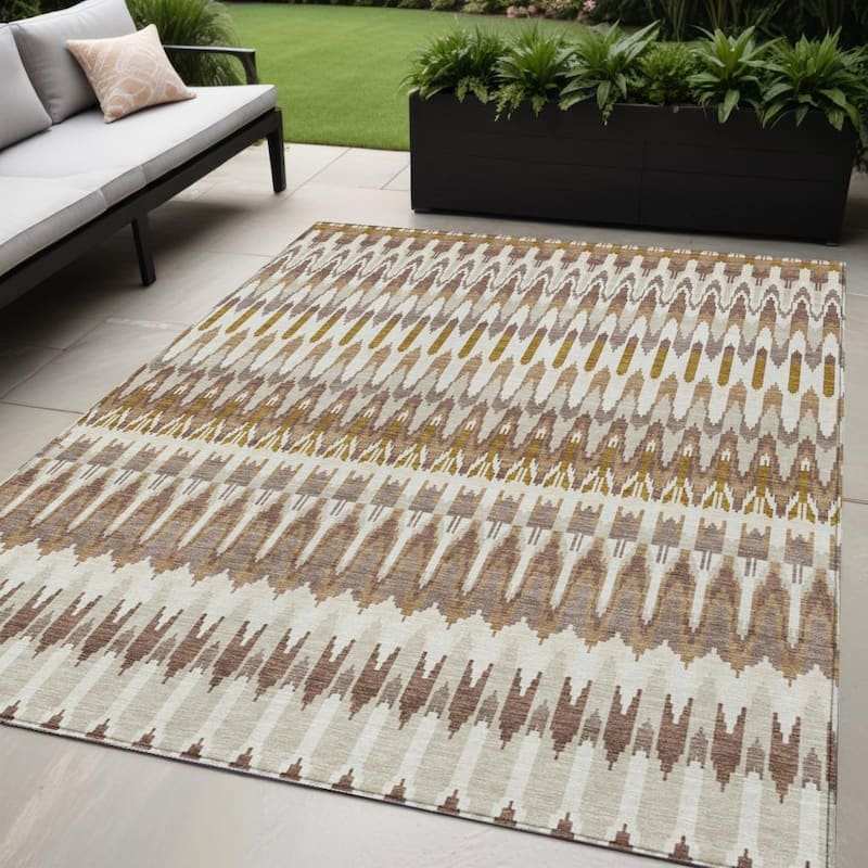 HomeRoots Southwestern Transitional Rectangle Outdoor Rug - 5' X 8'