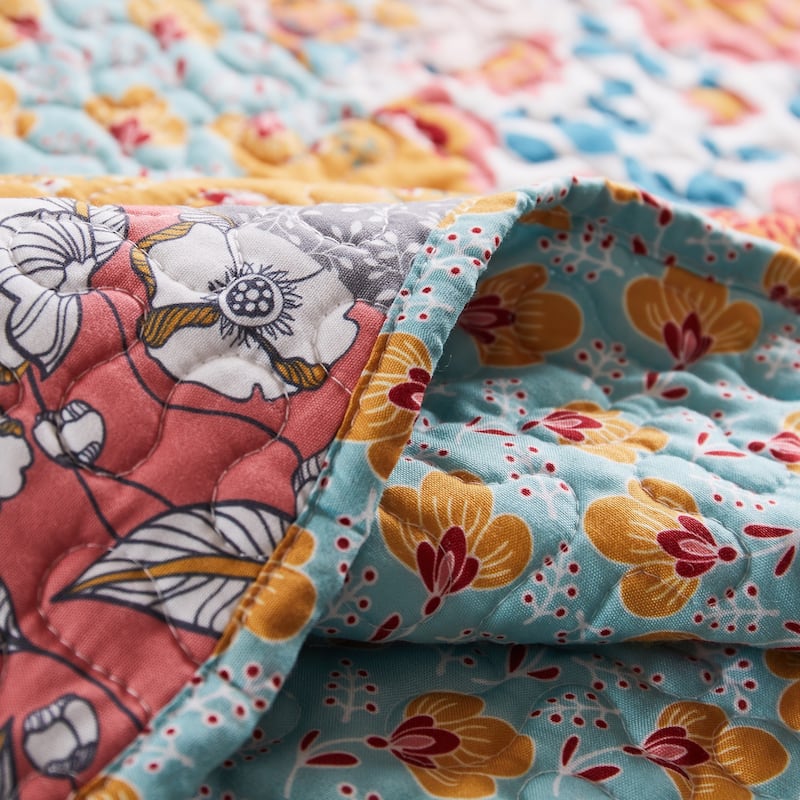 Barefoot Bungalow Carlie Modern Calico Reversible Cotton Quilt Set