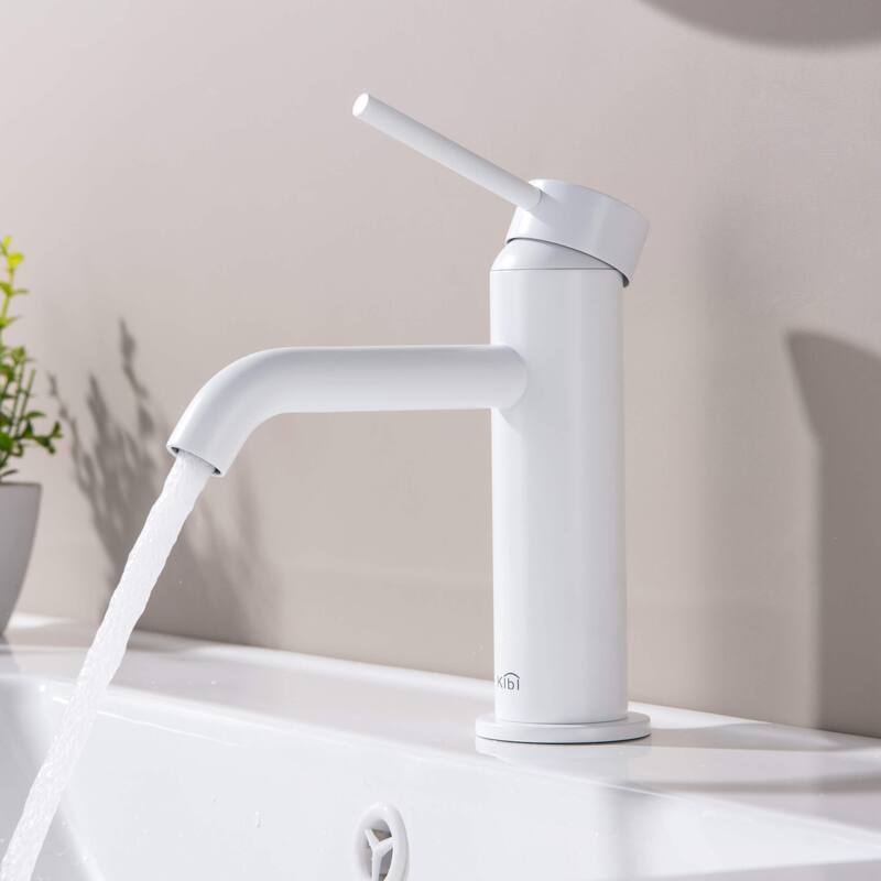 Lead Free Single Handle Bathroom Faucet with Water Hose