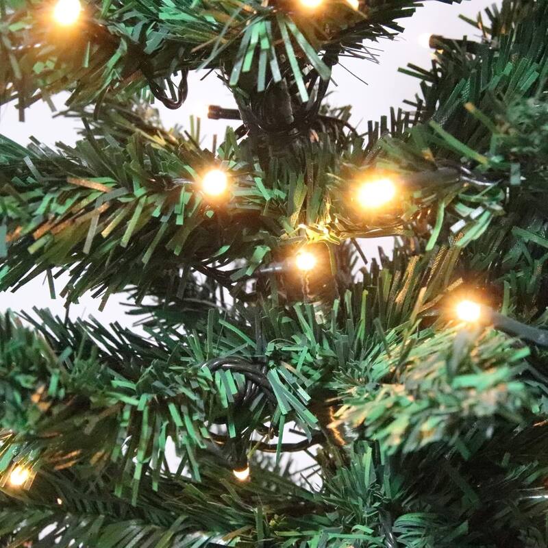 6.5ft 719 Branches Artificial Christmas Tree Green - N/A