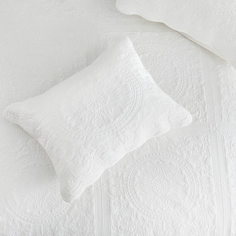Isabella Cotton Embroidery Quilt Set