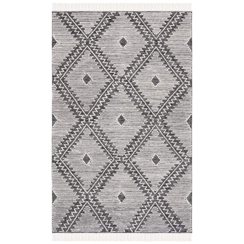 SAFAVIEH Flatweave Kilim Souhair Moroccan Wool Rug - 5' - 4' x 6' - Ivory/Black