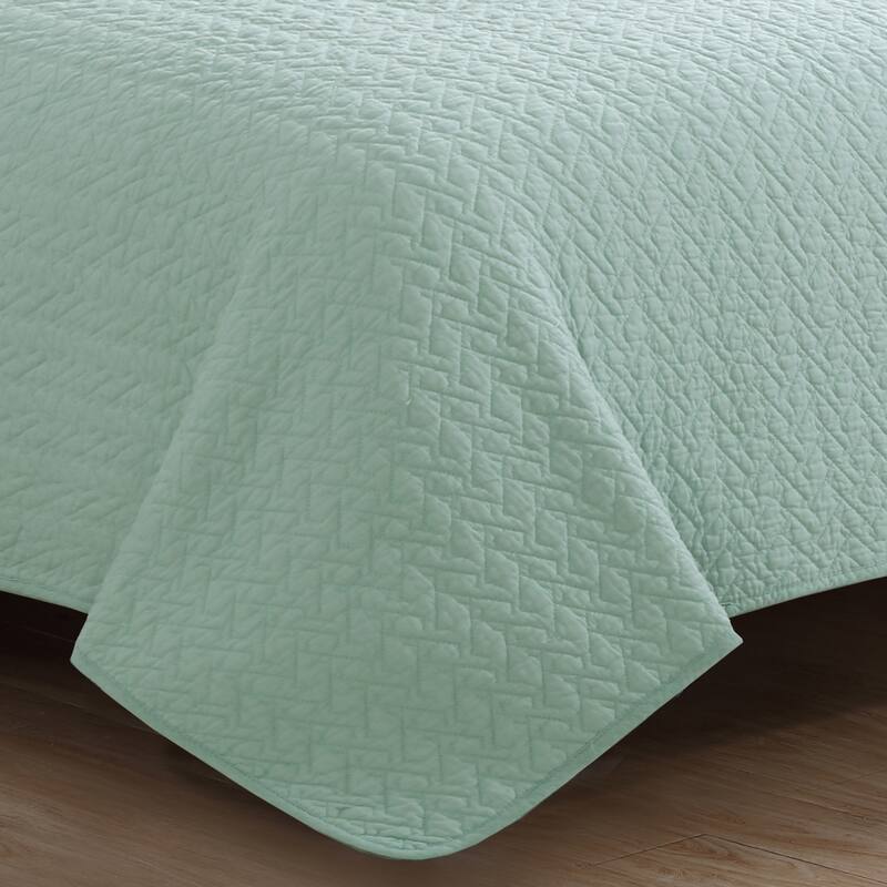Copper Grove Avon Quilt Set