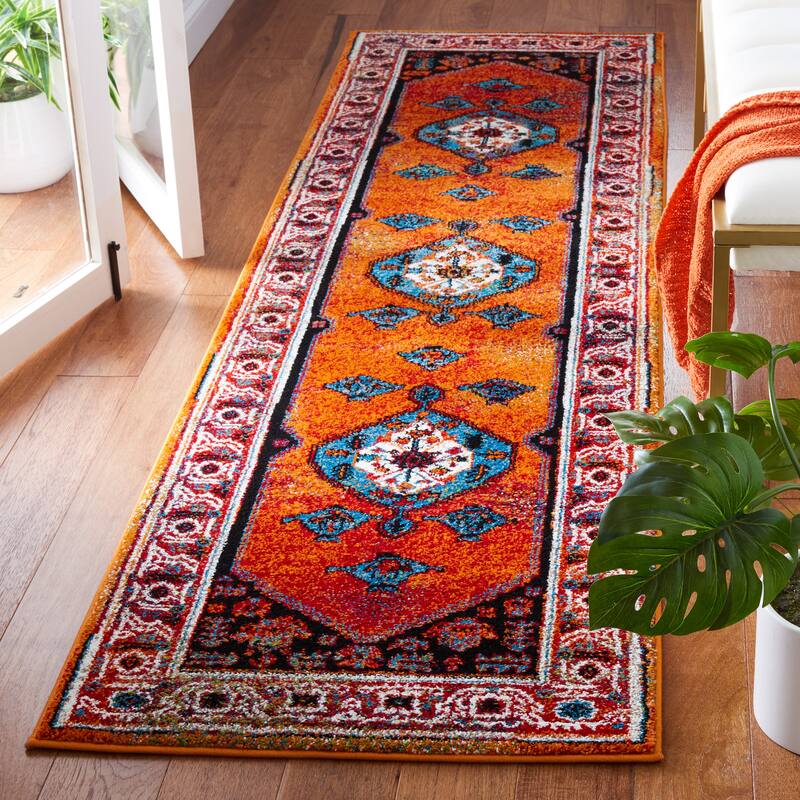 SAFAVIEH Vintage Hamadan Nunuta Oriental Medallion Rug - 2'3" x 8' Runner - Red/Blue