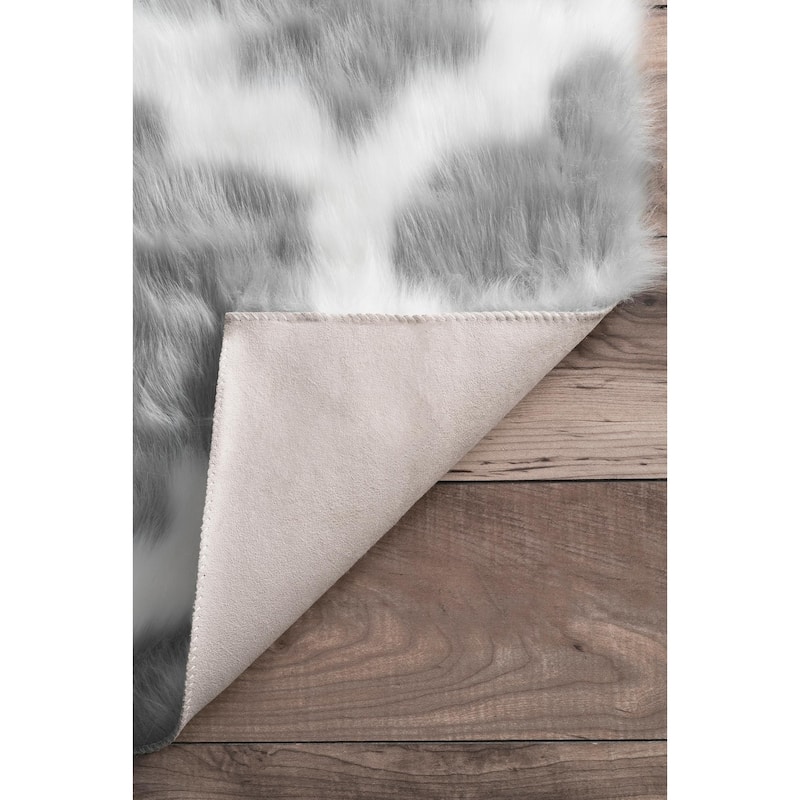 Nuloom Faux Sheepskin Shaunna Area Rug