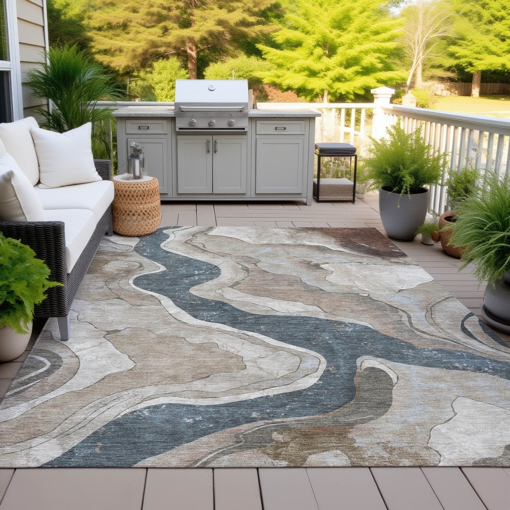 Machine Washable Indoor/Outdoor Contemporary Crackle Chantille Rug