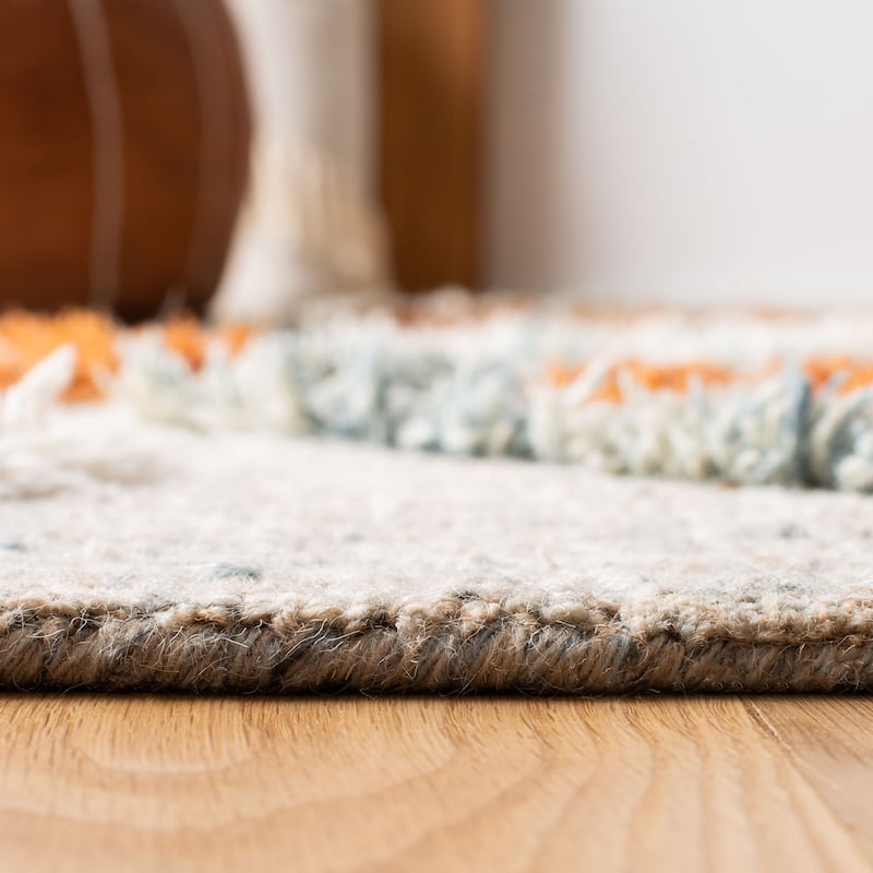 SAFAVIEH Handmade Kenya Dorkas Modern Wool Rug