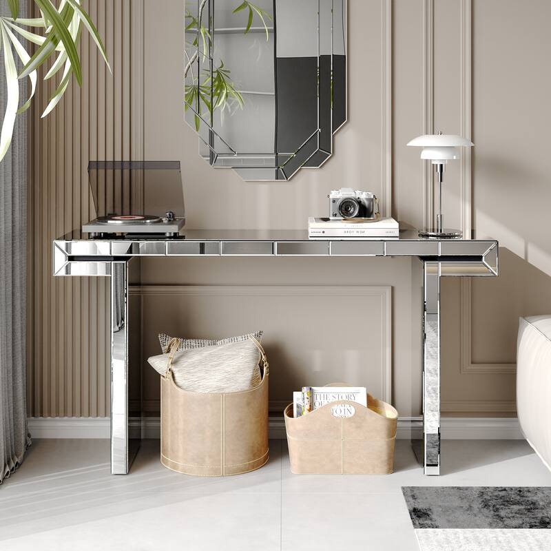Roomfitters 60" Luxury Mirrored Console Table, Fluted Tempered Glass Entryway Table with Silver Finish & Scratched Resistance - Silver