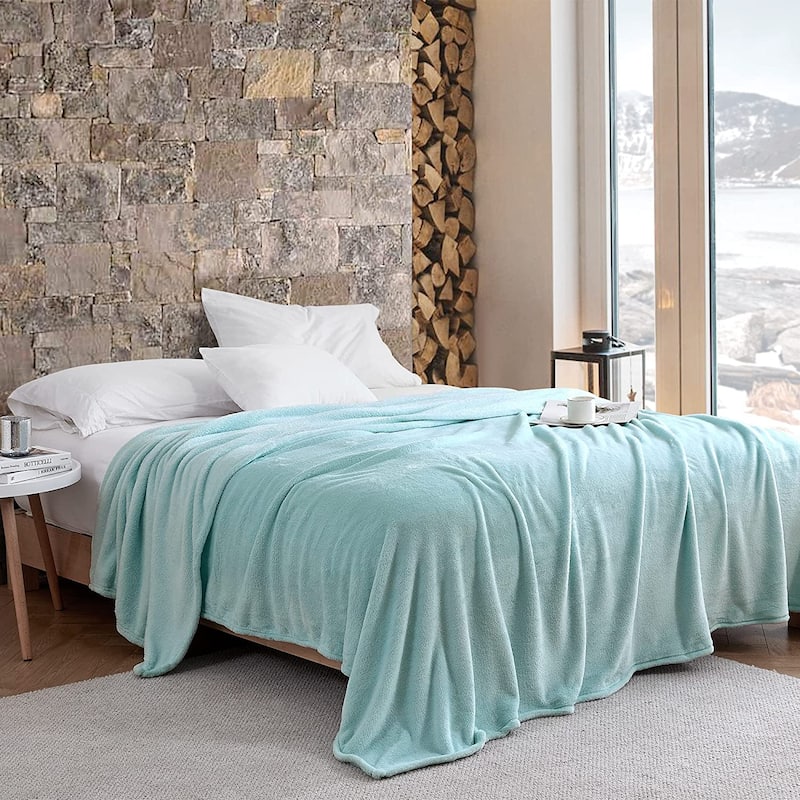 Me Sooo Comfy - Coma Inducer® Bed Blanket - Hushed Mint