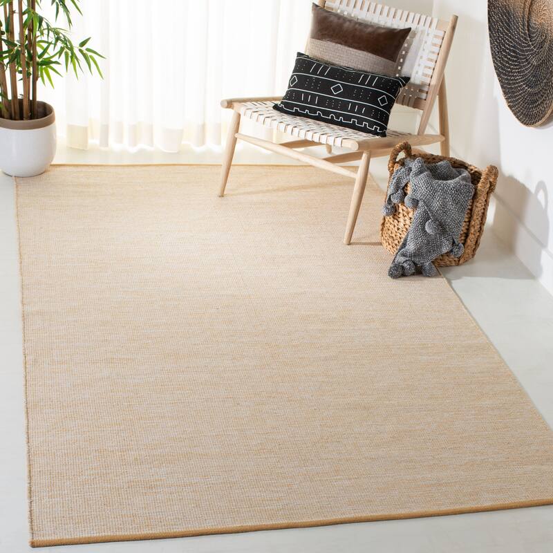 SAFAVIEH Flatweave Montauk Dairi Casual Cotton Rug - 6' Square - Gold