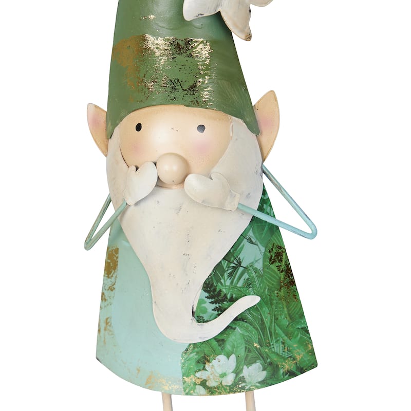 Kissing Metal Gnome