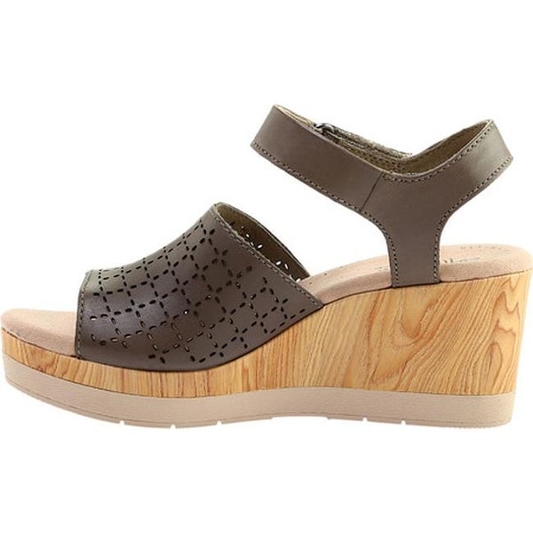 clarks cammy glory wedge