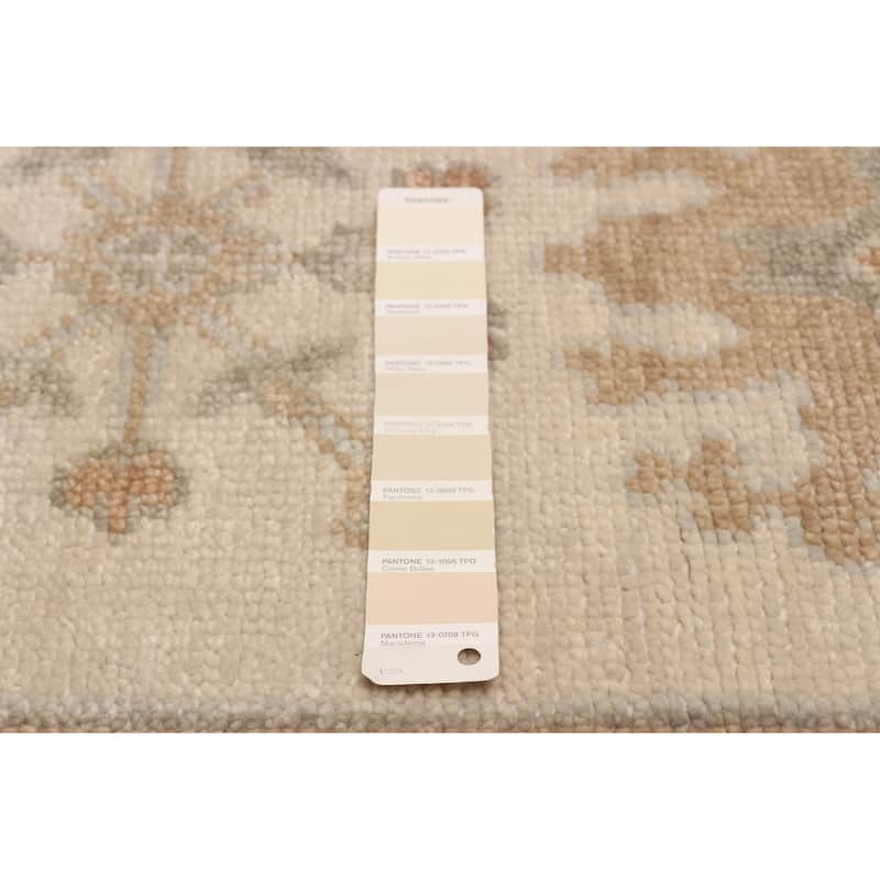 ECARPETGALLERY Hand-knotted Oushak Ivory Wool Rug - 8'0 x 10'2