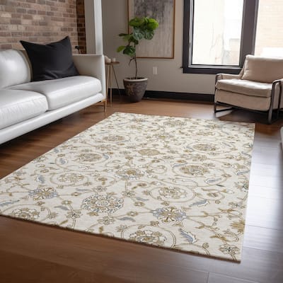Machine Washable Indoor/ Outdoor Traditional KashanChantille Rug
