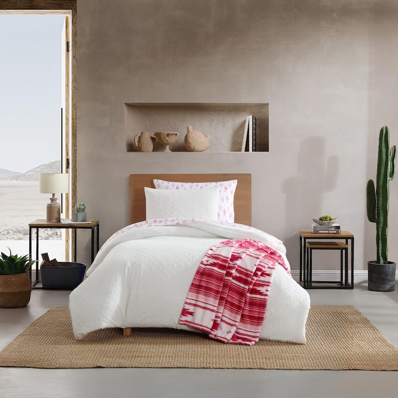 Wrangler Sedona Geometric White Comforter Bonus Set