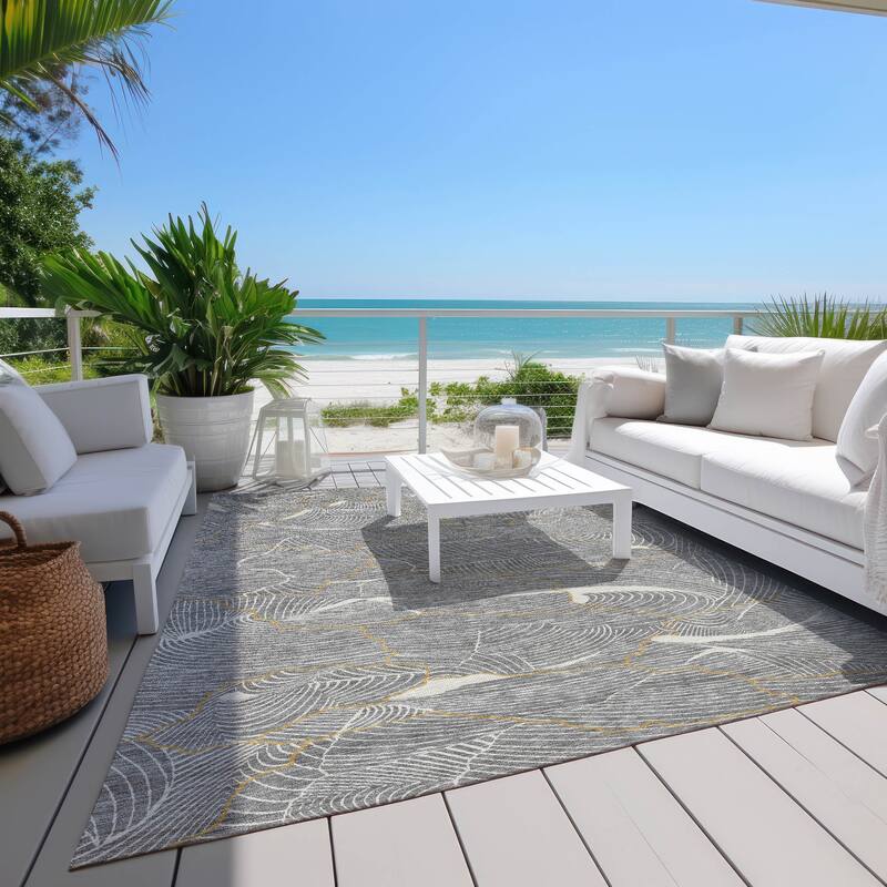 Machine Washable Indoor/ Outdoor Abstract Crackle Chantille Rug