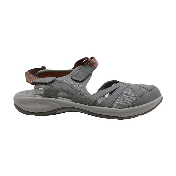 easy spirit closed toe sandals