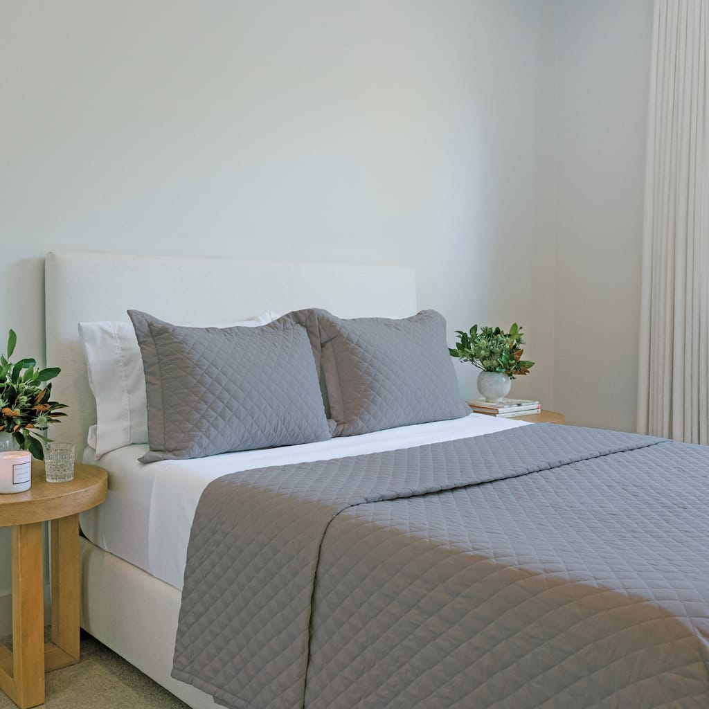 Jennifer Adams Diamond Blanket/Coverlet