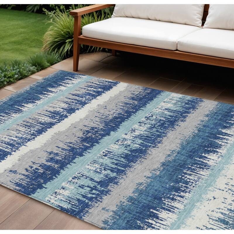 HomeRoots Striped Transitional Rectangle Outdoor Rug - 9' X 12'