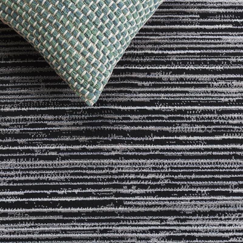 SAFAVIEH Mila Hansina Modern & Contemporary Rug
