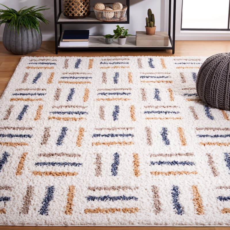 SAFAVIEH Calico Shag Tytti Geometric 1.5-inch Thick Rug - 4' x 6' - Ivory/Gold - Rectangle