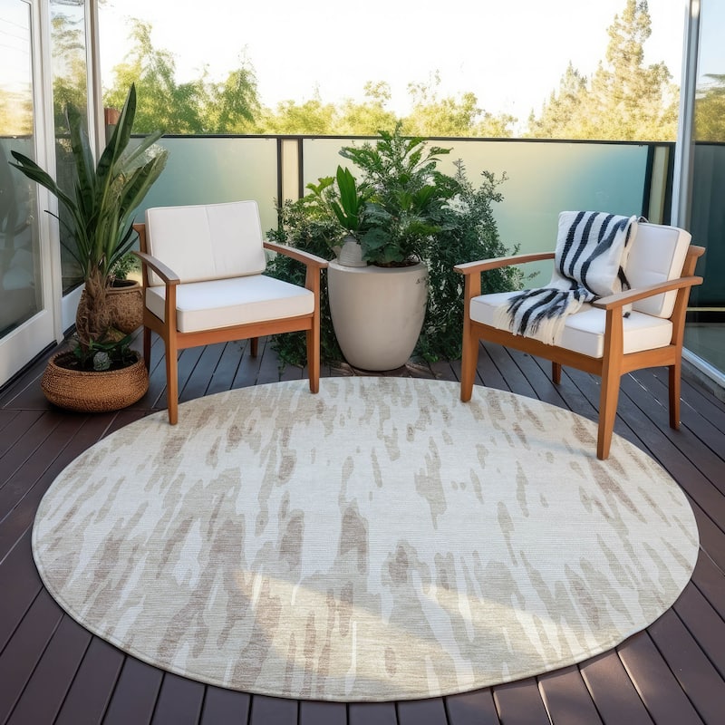 Machine Washable Indoor/ Outdoor Abstract Chantille Rug - Ivory - 8' x 8'