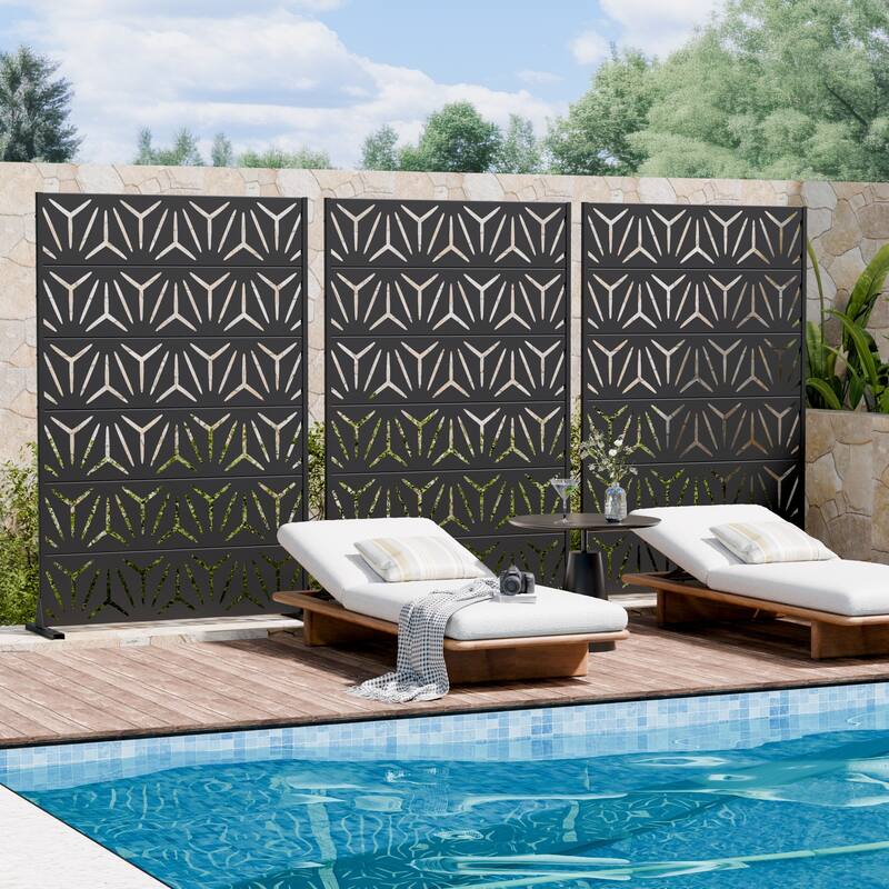 Dovelina Outdoor Freestanding Metal Privacy Screen Decorative Garden Fence (Set of 2)